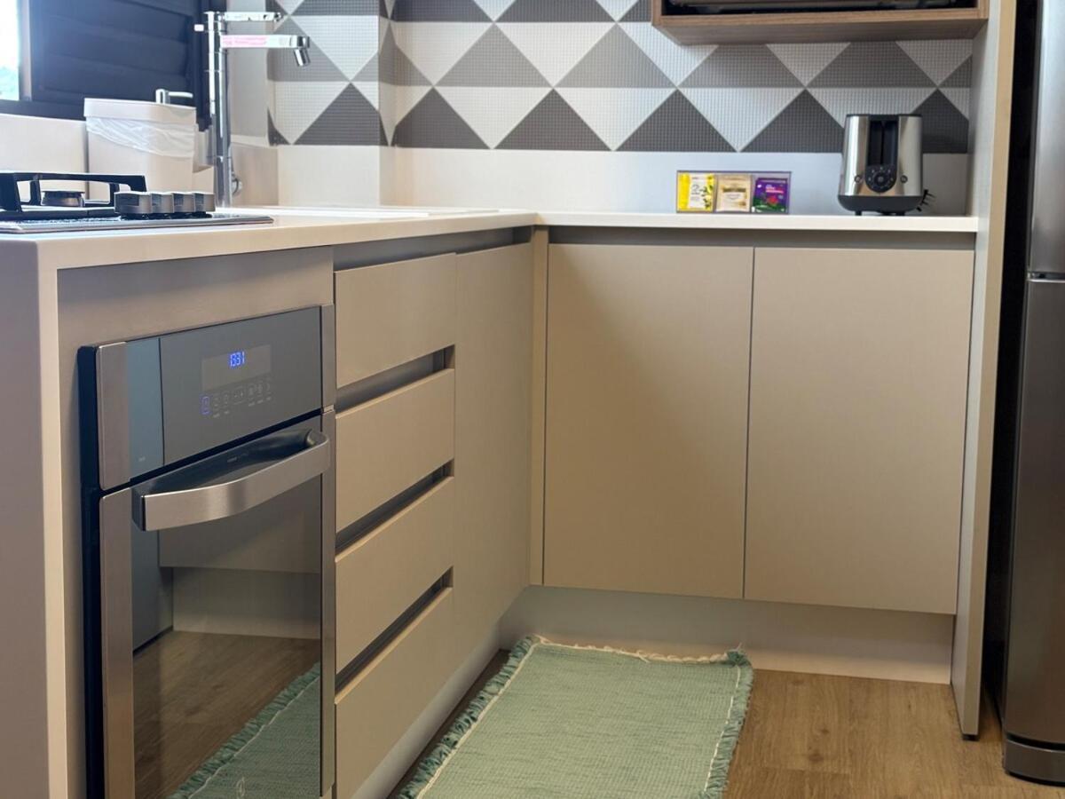 Apartamento Inteiro Reformado - Localizacao Perfeita E Otima Localizacao